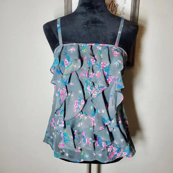 No Boundaries Gray Floral Ruffle Front Blouse Size Medium NWOT - Picture 8 of 12